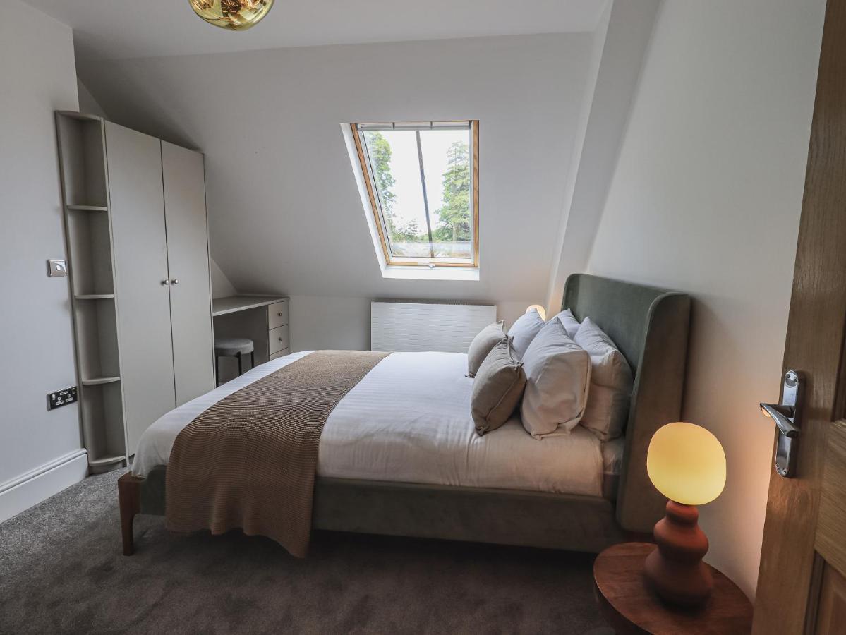 The Mabel Suite Stone Cross Mansion 울버스톤 외부 사진