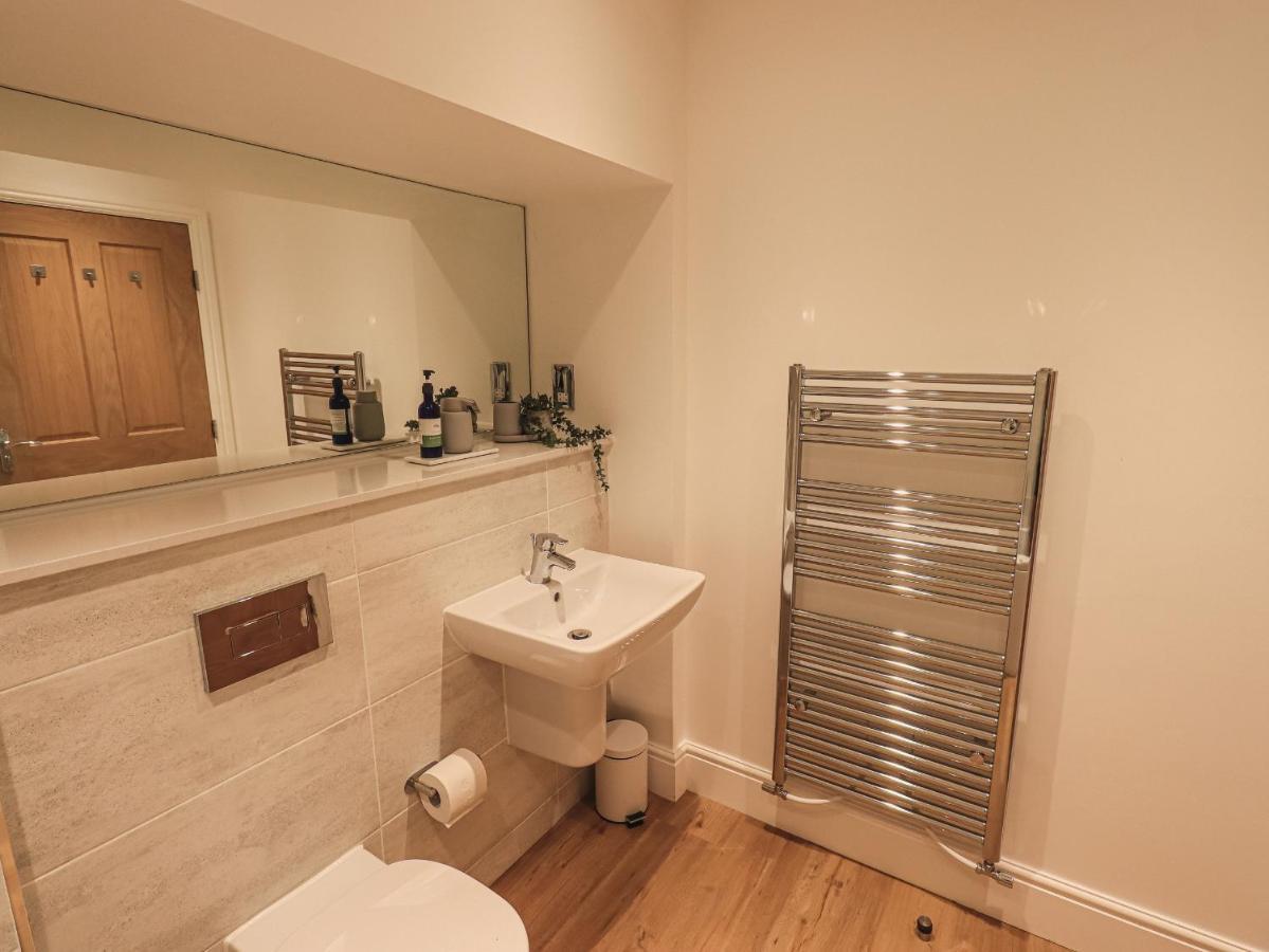 The Mabel Suite Stone Cross Mansion 울버스톤 외부 사진