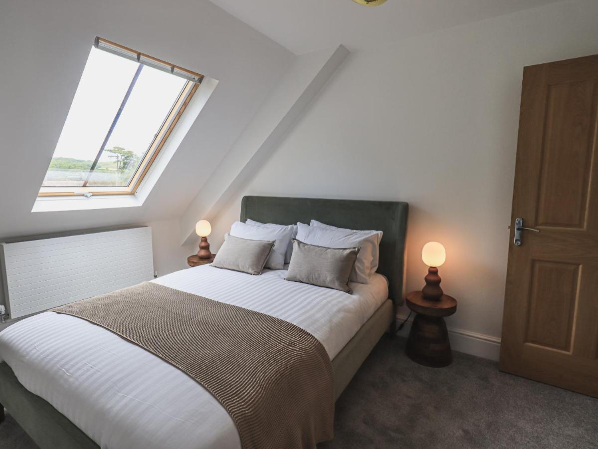 The Mabel Suite Stone Cross Mansion 울버스톤 외부 사진